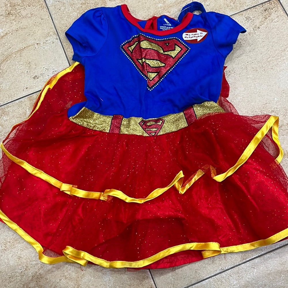NEW DC Comics Supergirl costume 3T